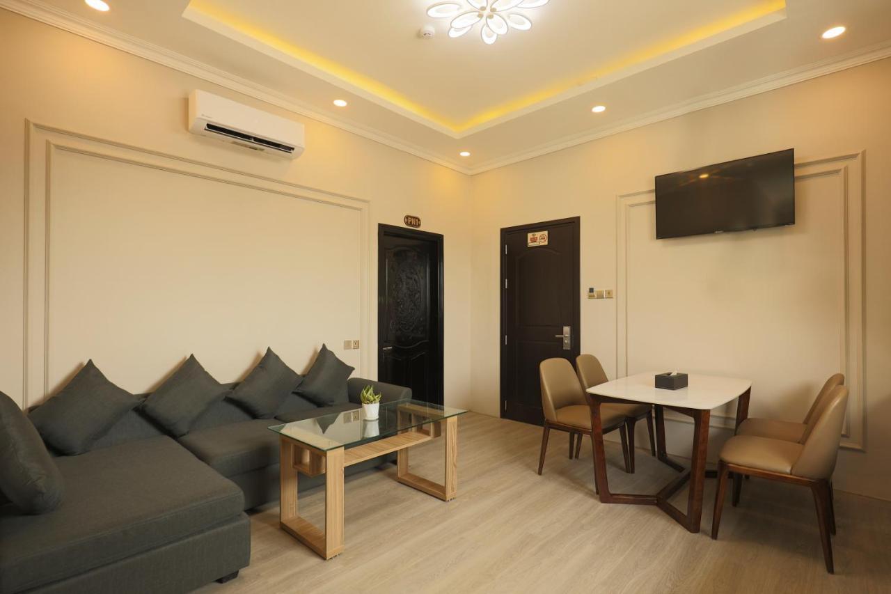 Phuoc Hung 3 Hotel Vinh Long Exterior photo