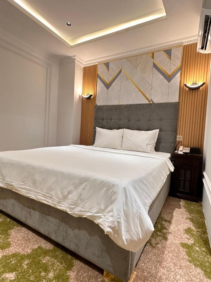 Phuoc Hung 3 Hotel Vinh Long Exterior photo