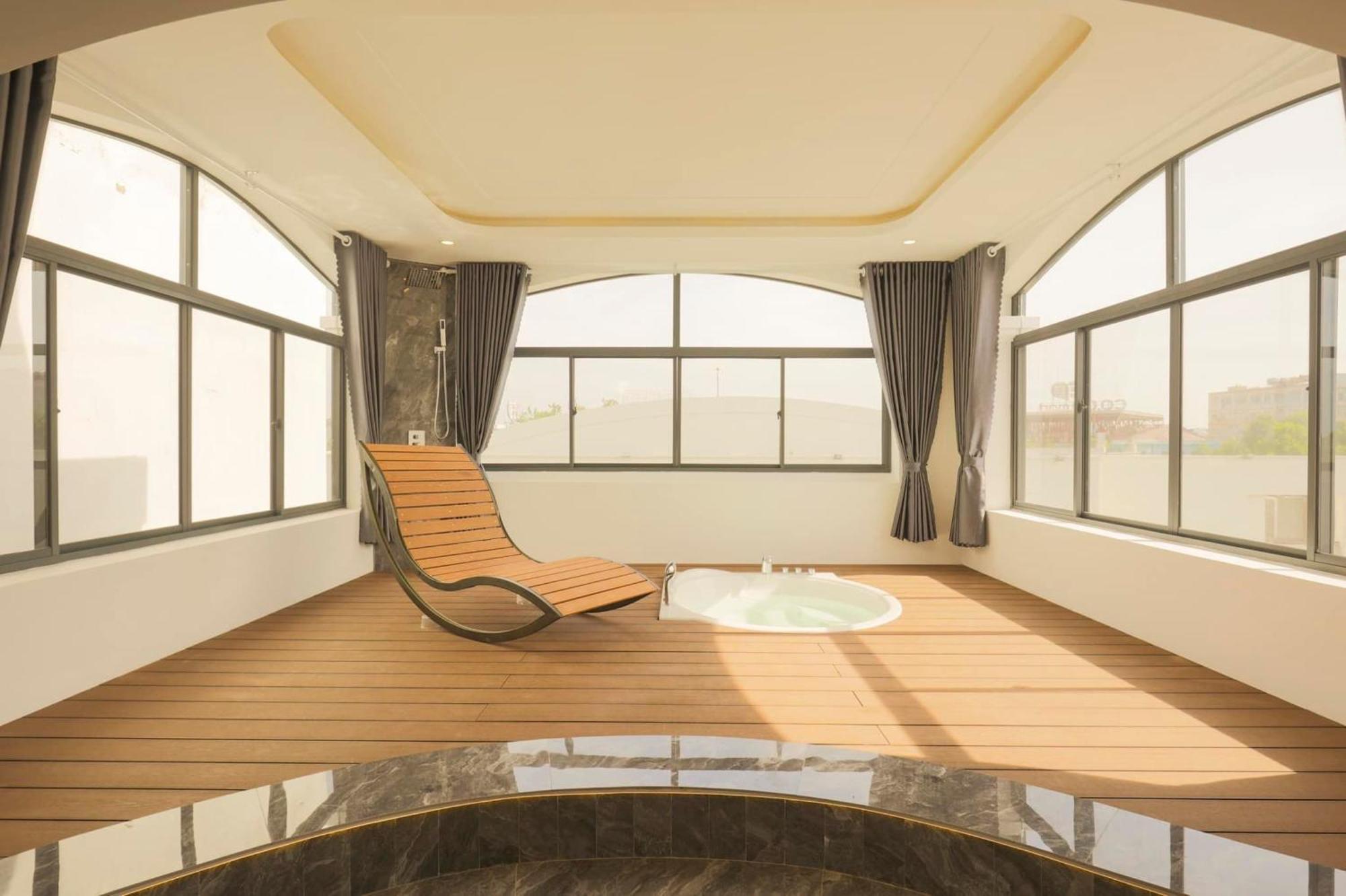 Phuoc Hung 3 Hotel Vinh Long Exterior photo