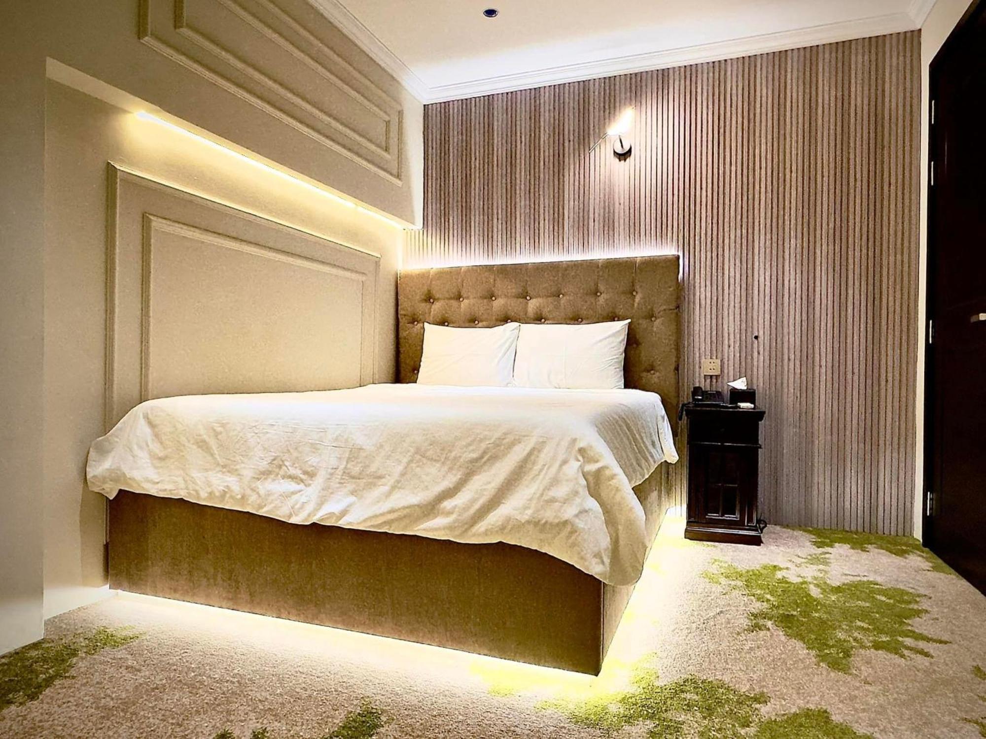 Phuoc Hung 3 Hotel Vinh Long Exterior photo