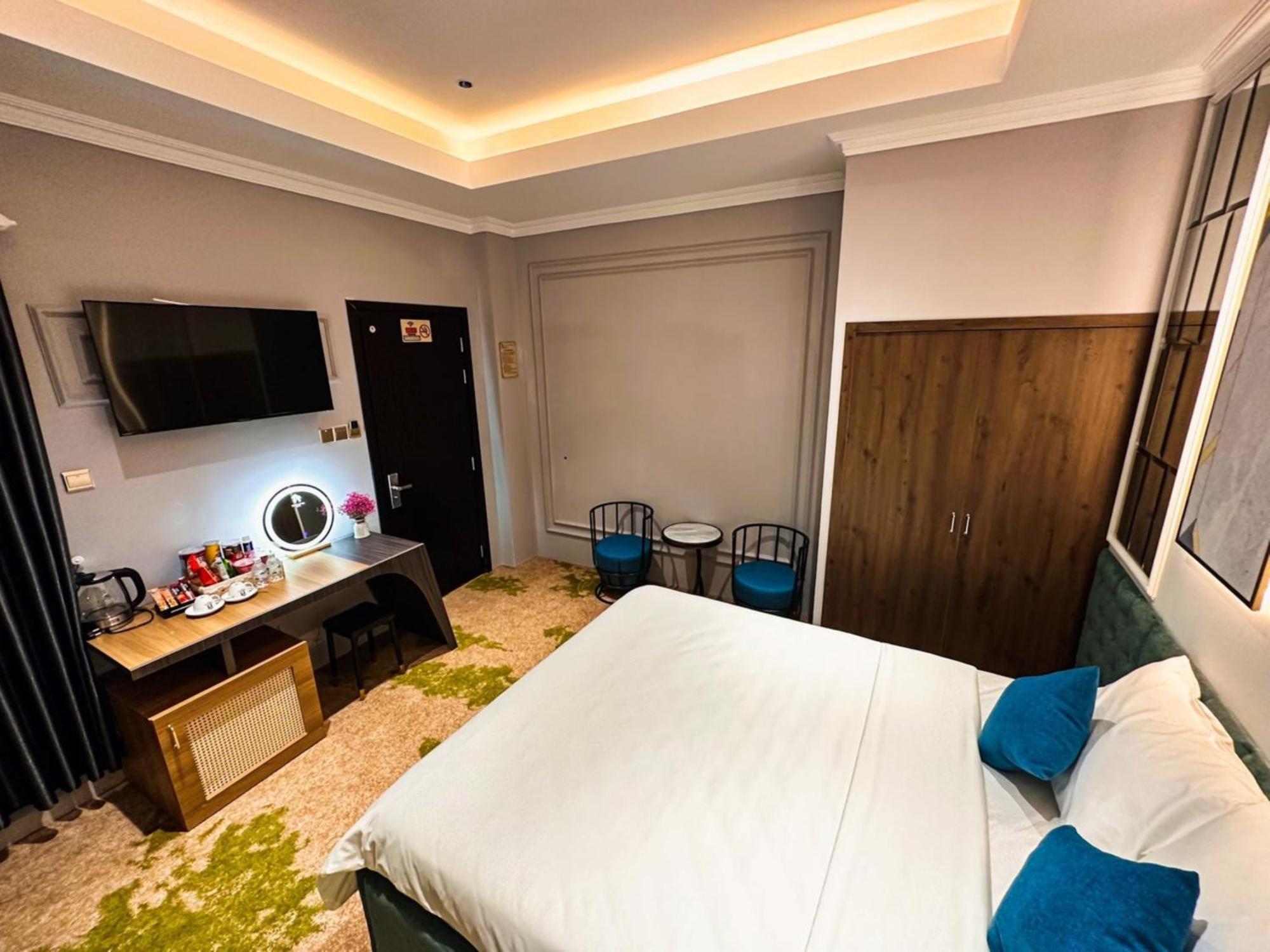 Phuoc Hung 3 Hotel Vinh Long Exterior photo